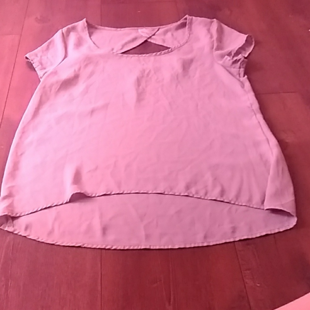 Gray shirt with showing back
